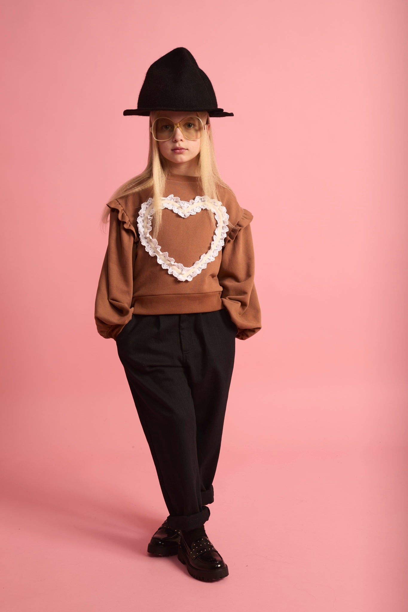 Lace Heart Sweatshirt Dark Brown