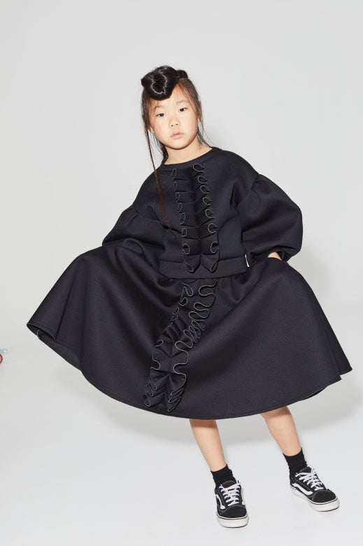 Neoprene Ruffle Swearshirt Black