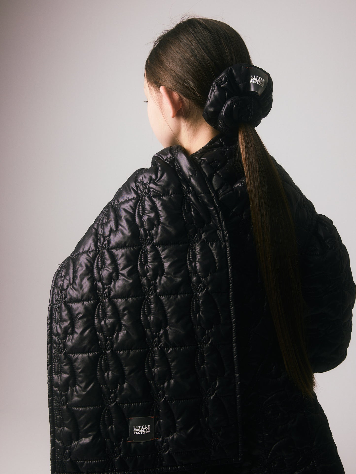 Bjork Scrunchie Black