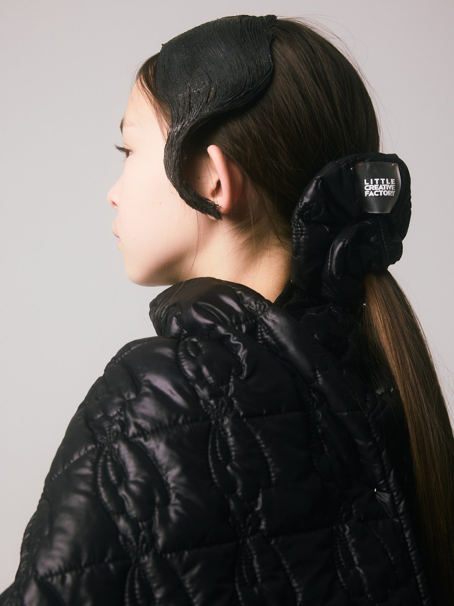 Bjork Scrunchie Black