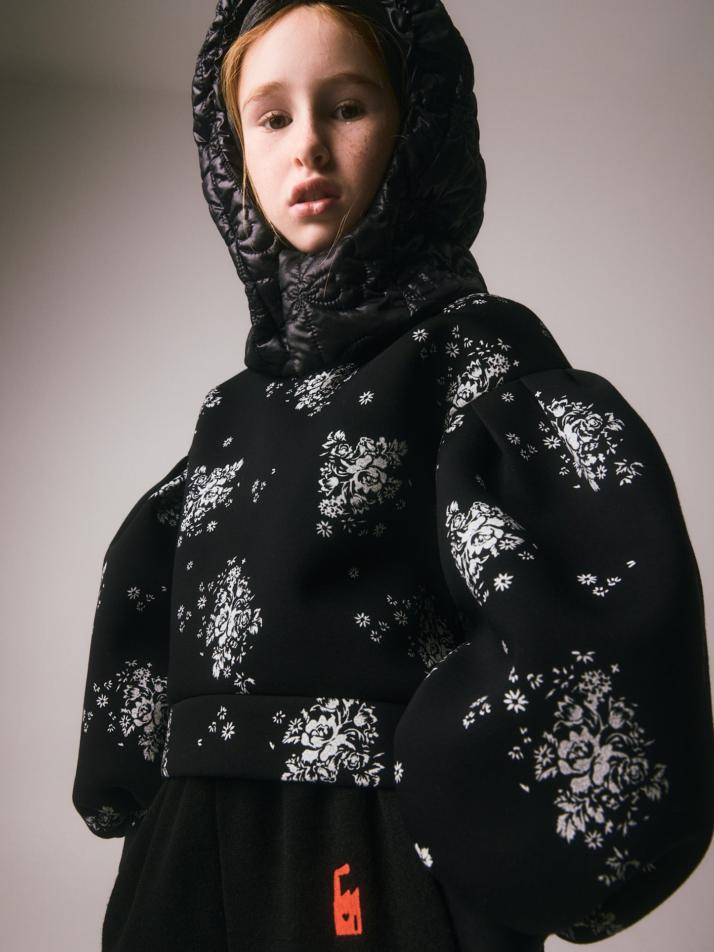 Rosa Balloon Sweatshirt Black & White