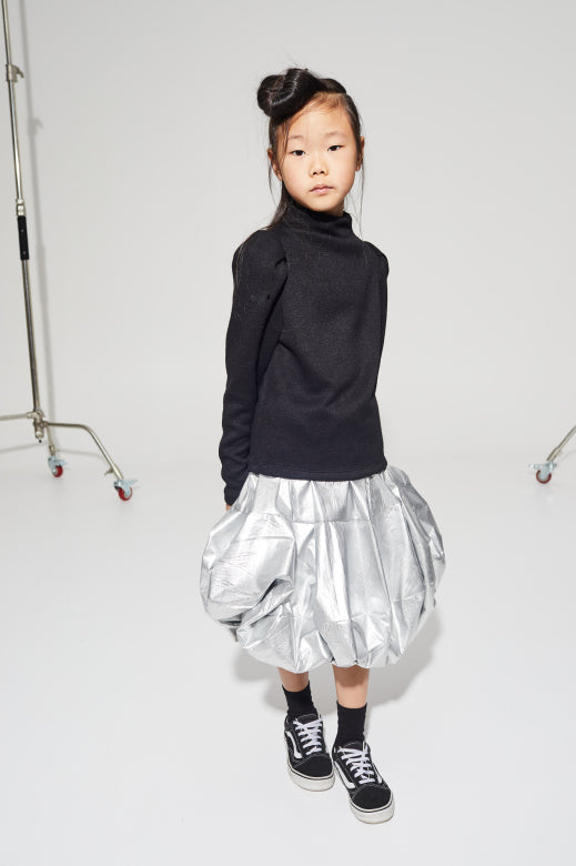 Glaring Turtleneck Top Black